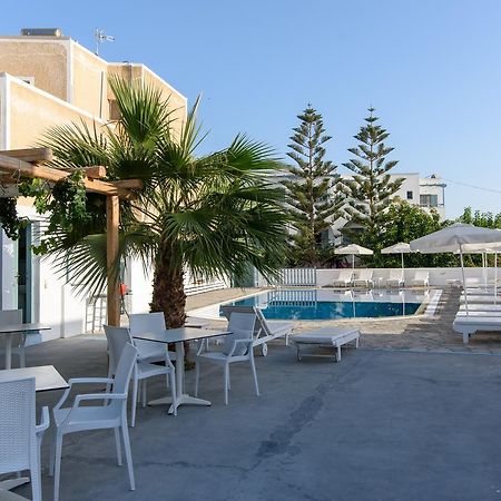 Iris Boutique Hotel Kamári Екстериор снимка