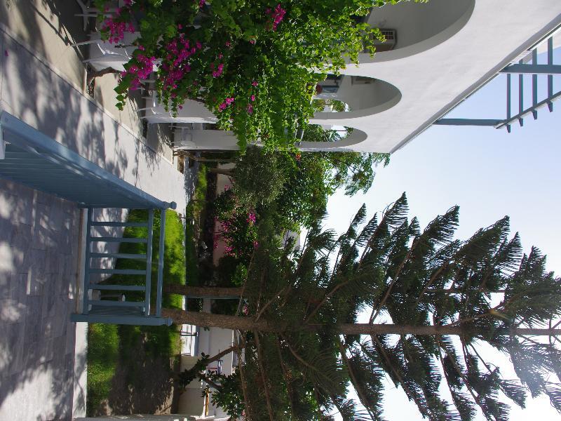 Iris Boutique Hotel Kamári Екстериор снимка