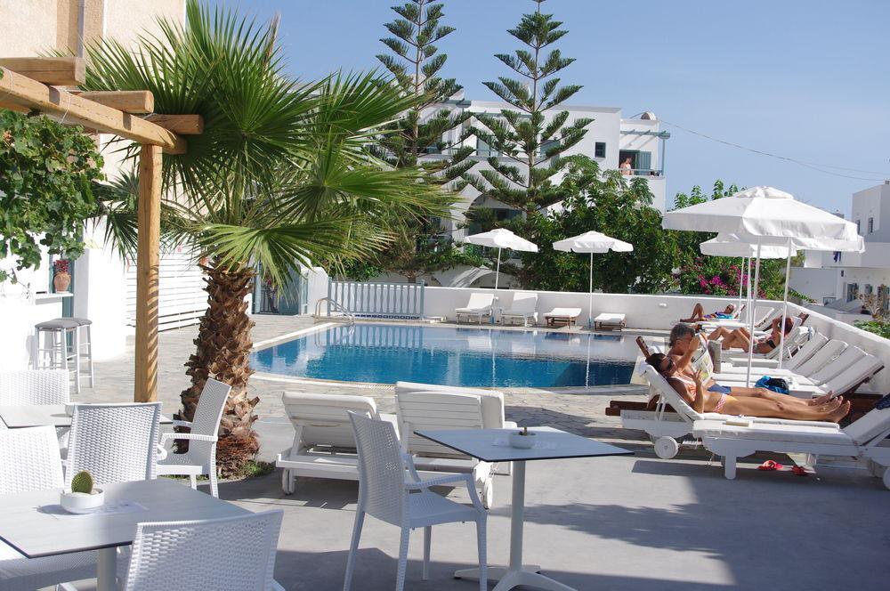 Iris Boutique Hotel Kamári Екстериор снимка