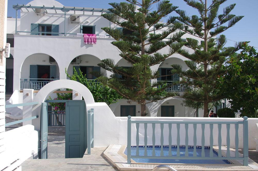 Iris Boutique Hotel Kamári Екстериор снимка