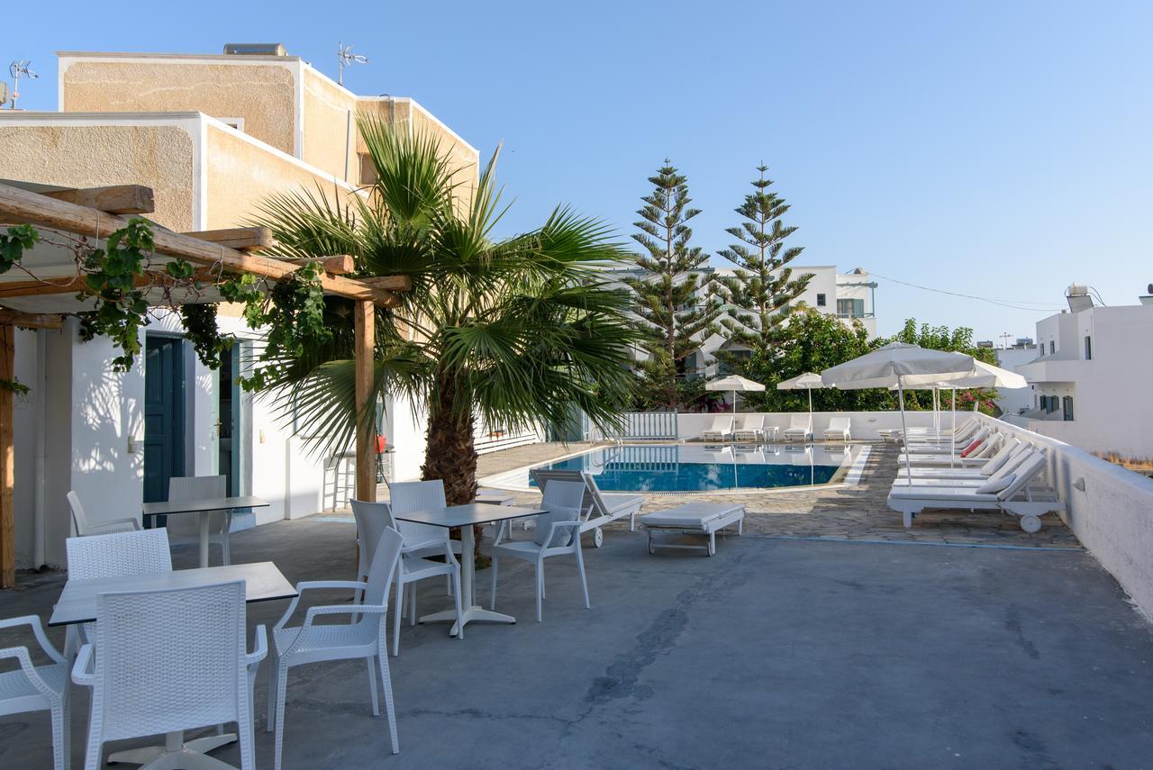 Iris Boutique Hotel Kamári Екстериор снимка