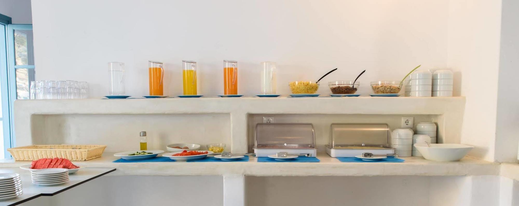 Iris Boutique Hotel Kamári Екстериор снимка